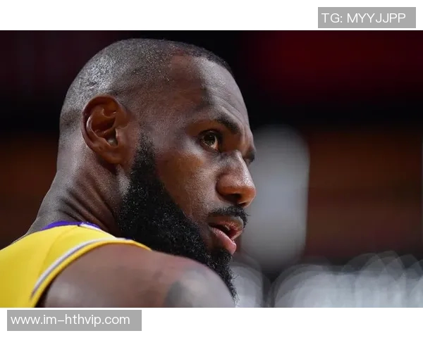 夸梅直言詹姆斯若不回防应考虑退役年龄不是借口