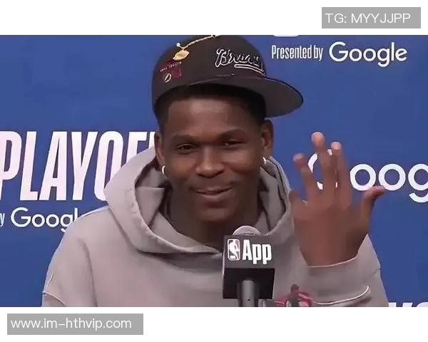 爱德华兹华丽突破拉杆换手上篮精彩得分引爆全场激情 爱德华兹华丽突破拉杆换手上篮精彩得分引爆全场激情